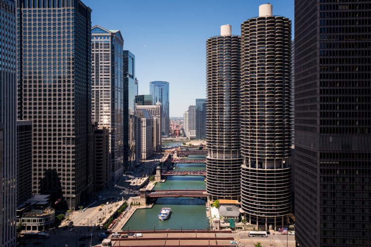 LondonHouse Chicago River View